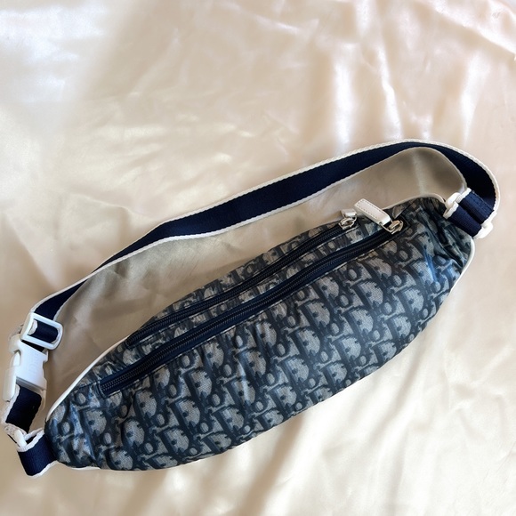 RARE Dior Trotter Bum Body Bag in Navy Blue - Picture 4 of 11